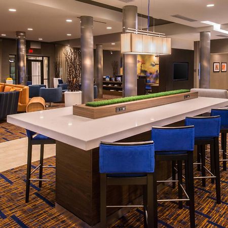 Courtyard By Marriott Jacksonville Bagian luar foto