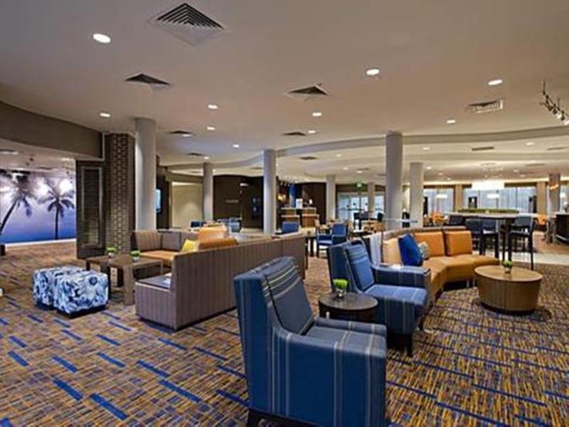 Courtyard By Marriott Jacksonville Bagian luar foto