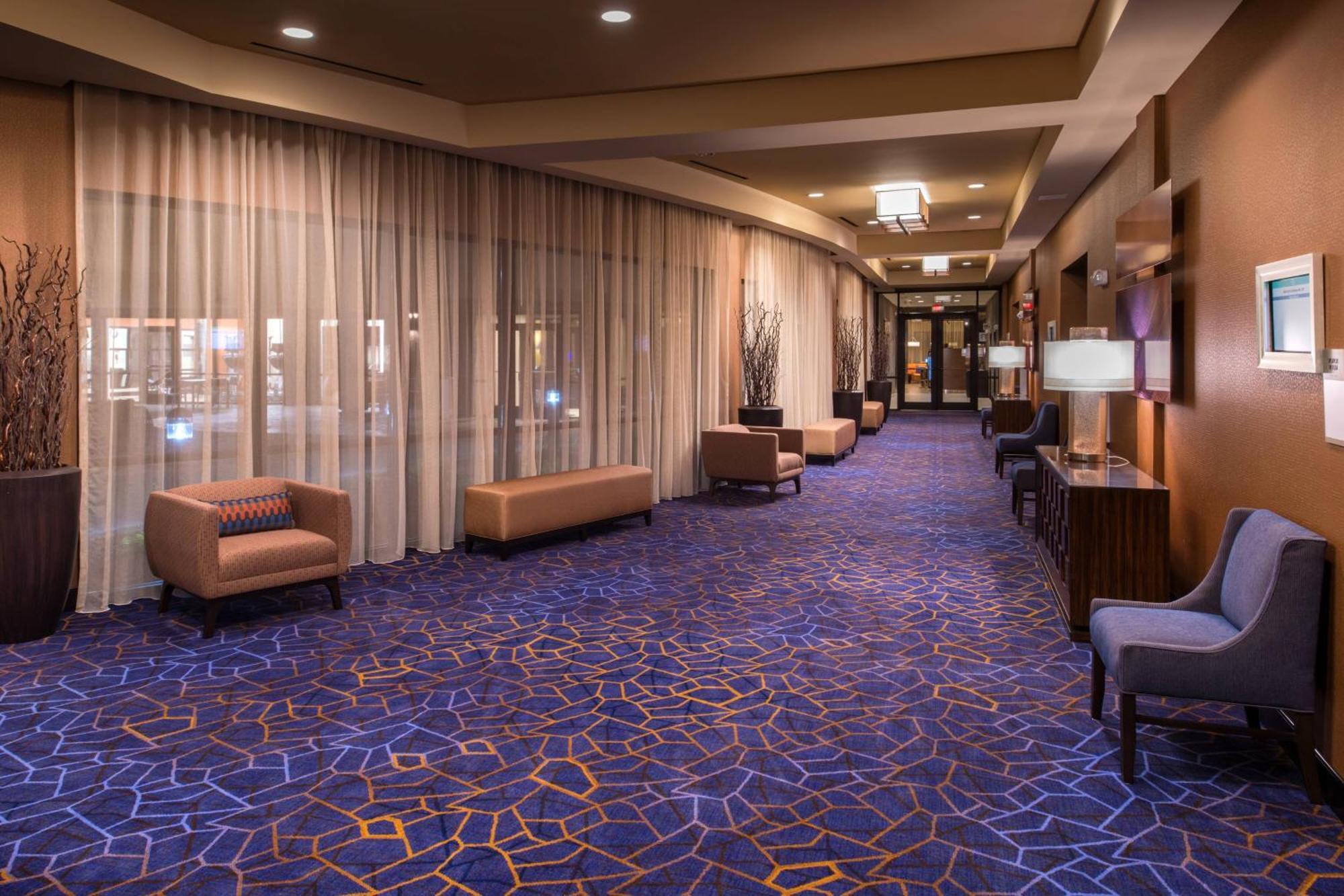 Courtyard By Marriott Jacksonville Bagian luar foto