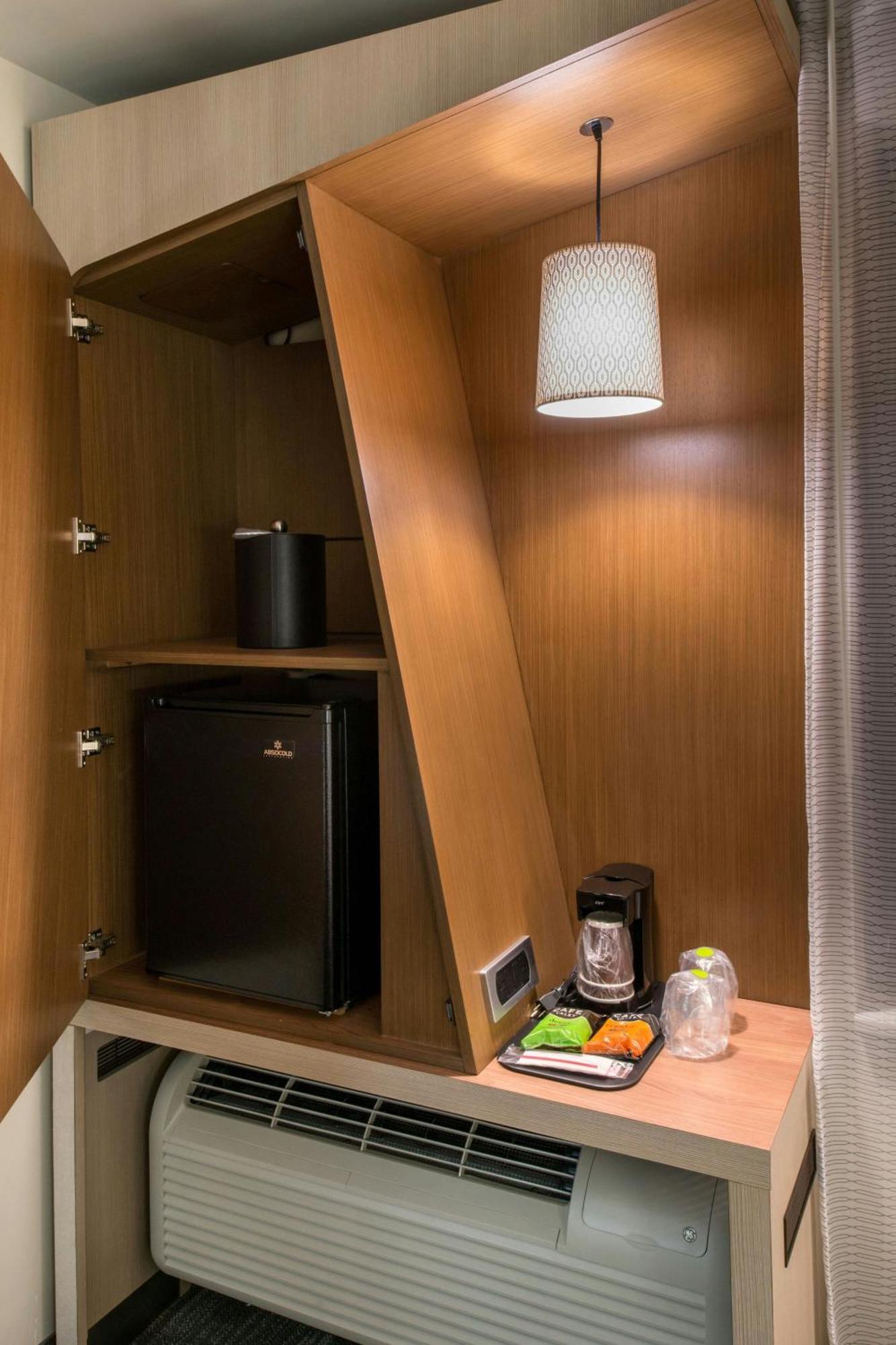 Courtyard By Marriott Jacksonville Bagian luar foto