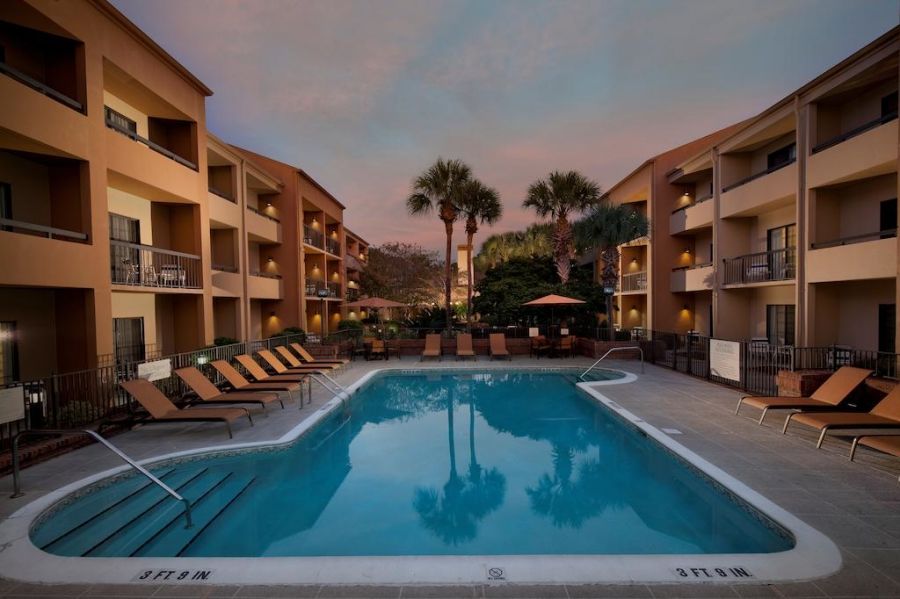 Courtyard By Marriott Jacksonville Bagian luar foto
